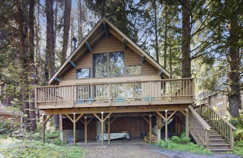 Downtown Cannon Beach Haus | Haystack Hideaway