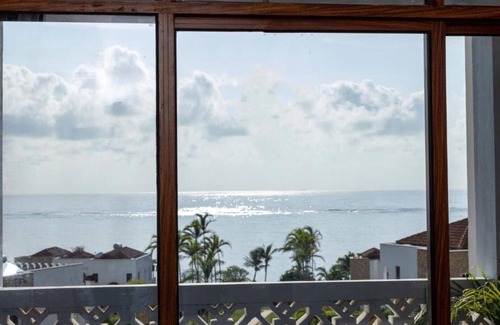 Mtwapa Villa | he Sultan Palace Beach Retreat Villa with Sea View