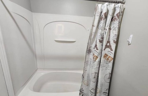 Bryant Wohnung | Heart of Bryant apartment F