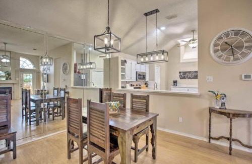 Rowlett Haus | Heart of Rowlett - 3 BD 2BA Cozy Getaway w Patio