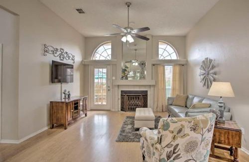 Rowlett Haus | Heart of Rowlett - 3 BD 2BA Cozy Getaway w Patio