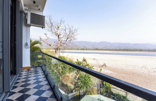 Haridwar Villa | Heartland Ganga View Villa Jacuzzi &lift