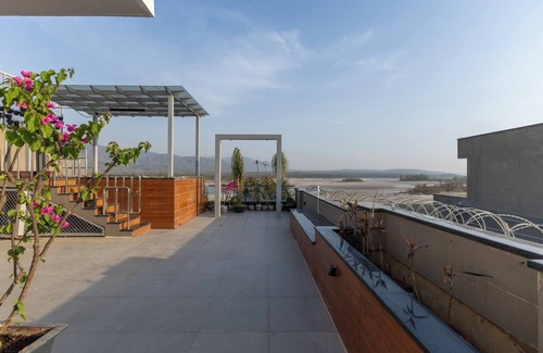 Haridwar Villa | Heartland Ganga View Villa Jacuzzi &lift