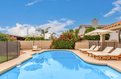 Arabian Views Haus | Heated+Fenced Pool|Updated Kitchen|Outdoor Dining