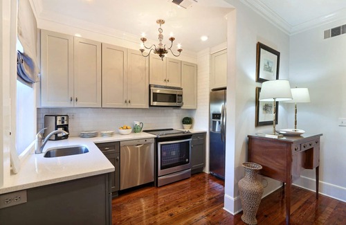 Historic District - North Haus | Elegantes Stadthaus Schritte zum Pulaski-Platz!