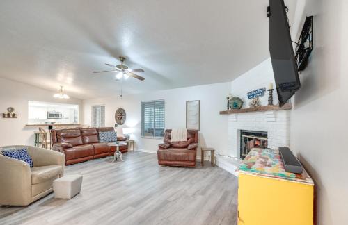 Spring Hill Haus | Heated Pool and 4-in-1 Grill Spring Hill Haven!