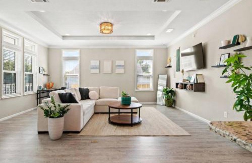 Poiciana Park II Haus | Heated Pool Hideaway, Beach & Dt Minutes Away