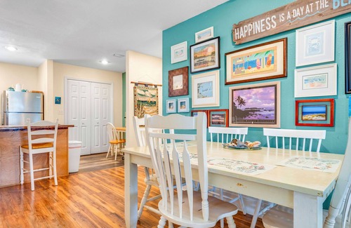 Port St. Joe Haus | Summer Special! Heated Pool, Playground & Pickleball!