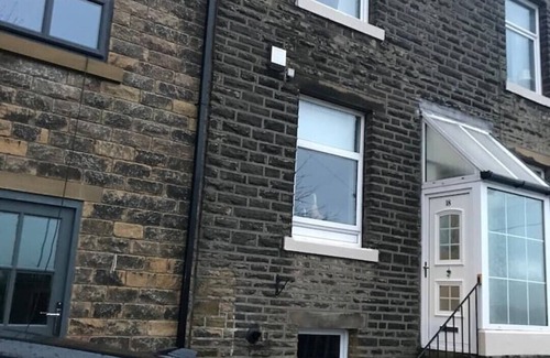 Halifax Hütte | Heather Bank Cottage, Halifax. Yorkshire. HX2 7DD