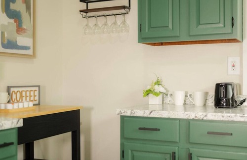 Peoria Heights Haus | Heights Haven on Paris | 2BD Stay