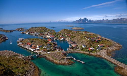 Skrova Haus | Heimbrygga Restaurant & Accommodation