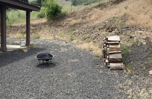 White Bird Haus | Hells Canyon