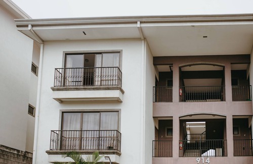 Heredia Wohnung | * HEREDIA * | IN DER NÄHE: FLUGHAFEN & KONVENTIONSSTELLE | 2B APT | Schöner Balkon