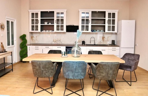 Cisnadie Wohnung | Herman Apartment Cisnadie