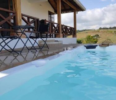 Los Santos Villa | Hermosa casa campestre con hidropiscina