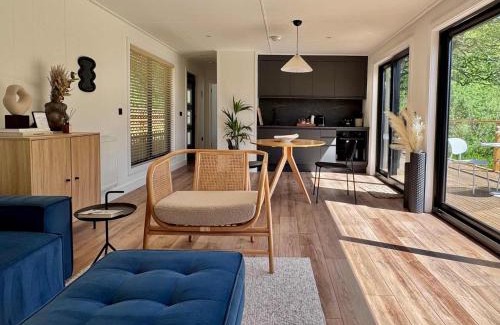 Market Drayton Haus | Heron - Luxurious Off-Grid Eco Cabin with River views