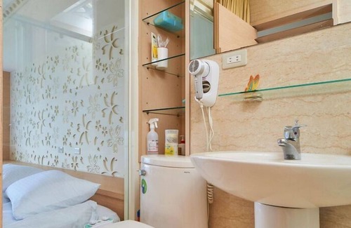 Zhongzheng Haus | HF Keelung 61