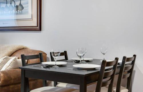 Berlin Wohnung | Hickory Suite - Main Street Lodge in Berlin