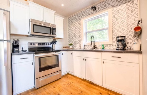 Newnata Kabine | Hidden A-Frame at Double Bridge with Firepit