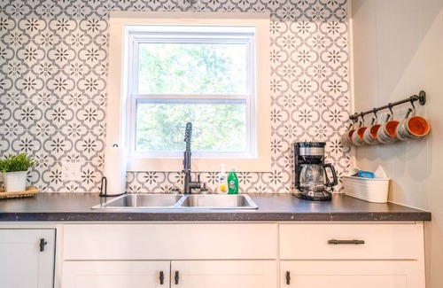 Newnata Kabine | Hidden A-Frame at Double Bridge with Firepit