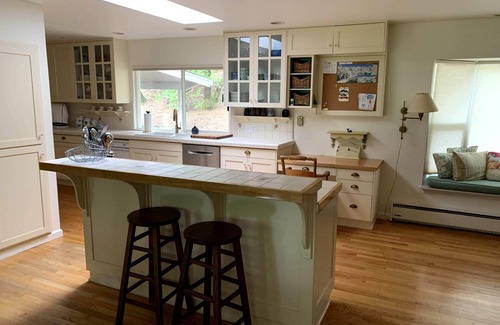 Grass Valley Haus | Secluded Country Home on Acreage with Pond & Sprawling Lawn