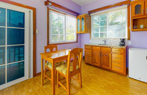 Dangriga Kabine | Charming Studio Cabana in Gated Community w/Shared Pool & Tennis Court