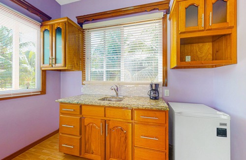 Dangriga Kabine | Charming Studio Cabana in Gated Community w/Shared Pool & Tennis Court