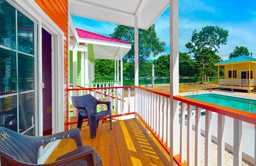 Dangriga Kabine | Charming Studio Cabana in Gated Community w/Shared Pool & Tennis Court
