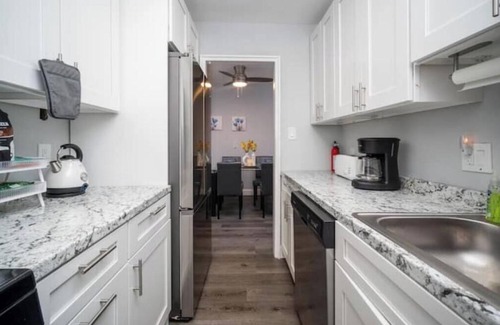 Washington Wohnung | Hidden Gem Extended Stays Welcome Near Metro Train