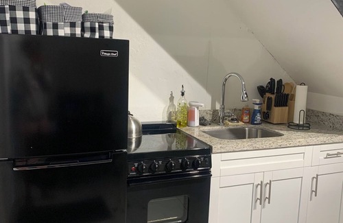 Pahokee Wohnung | Hidden Gem located in Pahokee, FL