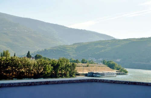Peso da Regua Haus | Hidden Gem w/ Rooftop - City Center & Douro View