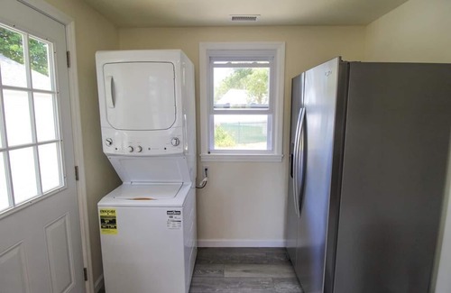 North Cape May Haus | Hidden Hideaway in North Cape May Short Walk To Bay (2 Bedrooms/ 1 Bathroom)