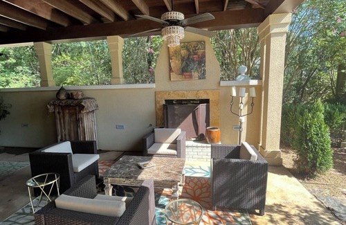 Batesville Haus | Hidden oasis near Ole Miss! Luxurious pool house, outdoor areas, pet friendly!