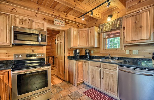 Logan Kabine | Kabine-Eigenes Badezimmer-Standard-Hidden Valley Lodge