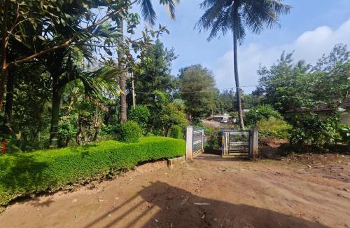 Somvarpet Haus | Hide and Sleep Homestay