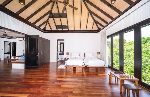 Dhonakulhi Resort | Hideaway Beach Resort & Spa