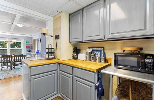 Owls Head Hütte | Hideaway Cottage, Walk to Owls Head Lighthouse