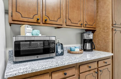 High Point Eigentumswohnung | High Point Hideaway - comfortable King bed