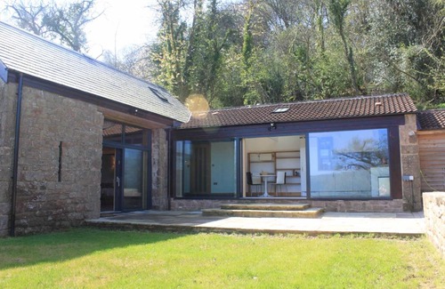 Redbrook Haus | High View Barn