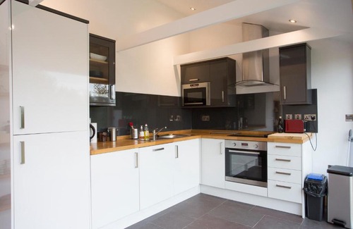 Redbrook Haus | High View Barn