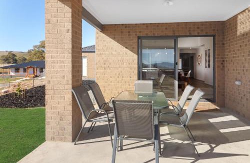 Mansfield Haus | Highlands Haven