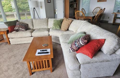 Chestnut Springs Haus | Highridge Court 19 with Wintergreen Advantage