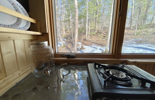Bayfield Wohnmobilvermietung | Hike-in, Off-Grid Camping: an A-frame Cabin