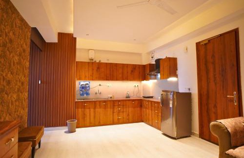 Dharampur Wohnung | Hill Crest By Xaria Luxury Homes 2BHK Apartment