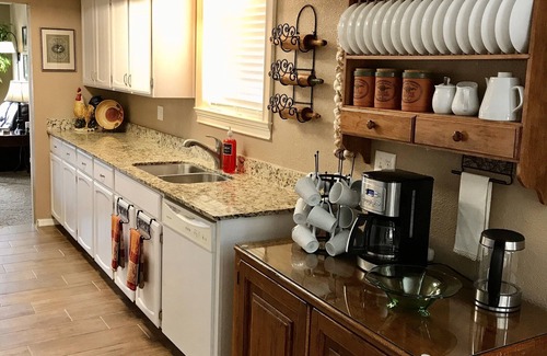 Sierra Vista Haus | Hill’s Sierra Staycation 21442827