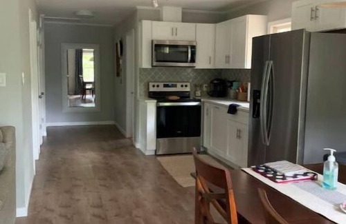 Covington Haus | Hillside Hideaway -Private- .8 to Covington square