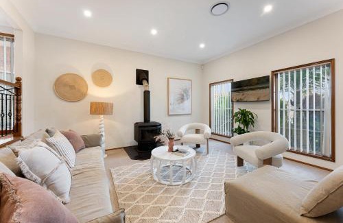 Shell Cove Haus | Hilltop Haven - Shell Cove