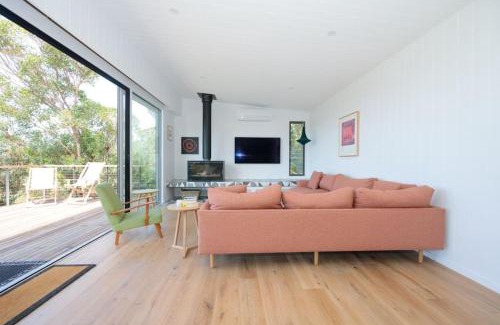 Fairhaven Haus | Hilltop Vistas Pet Friendly