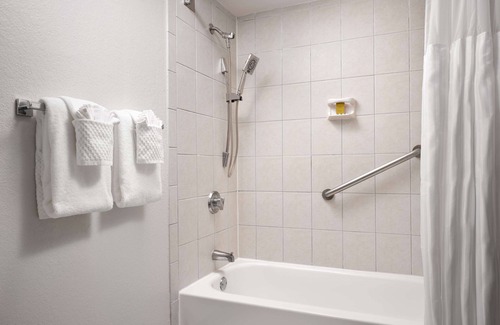 Cocoa Beach Hotel | Hilton Garden Inn Cocoa Beach Oceanfront