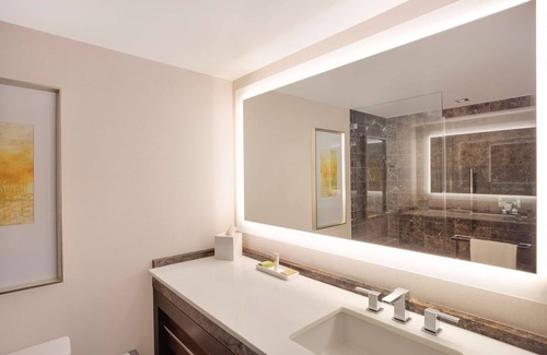 McLean Hotel | Hilton McLean Tysons Corner